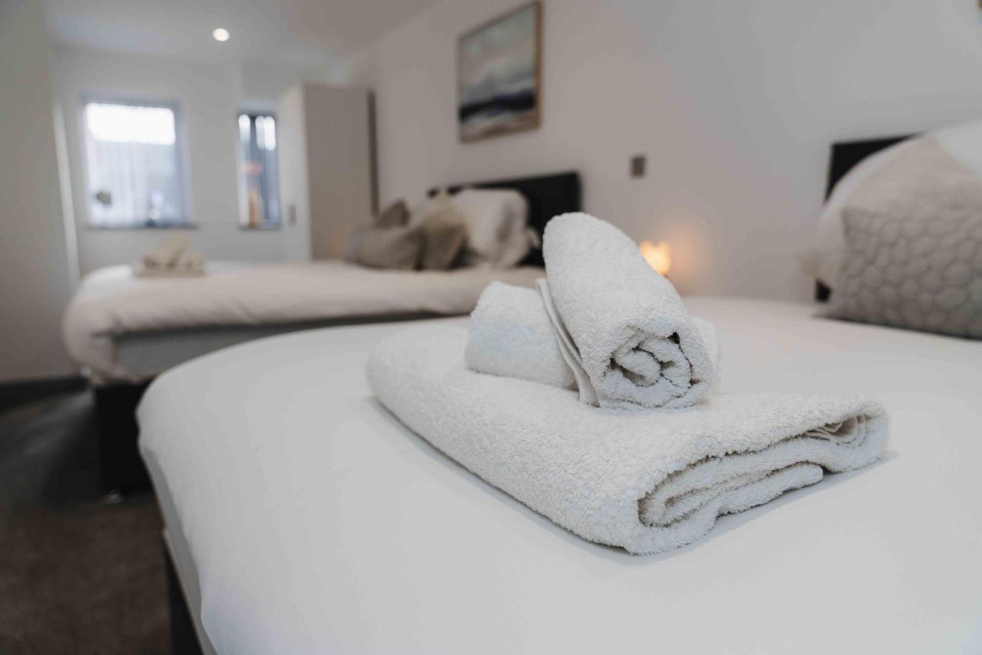 Stunning Luxury Stay By Vichy Kingston upon Hull Bagian luar foto